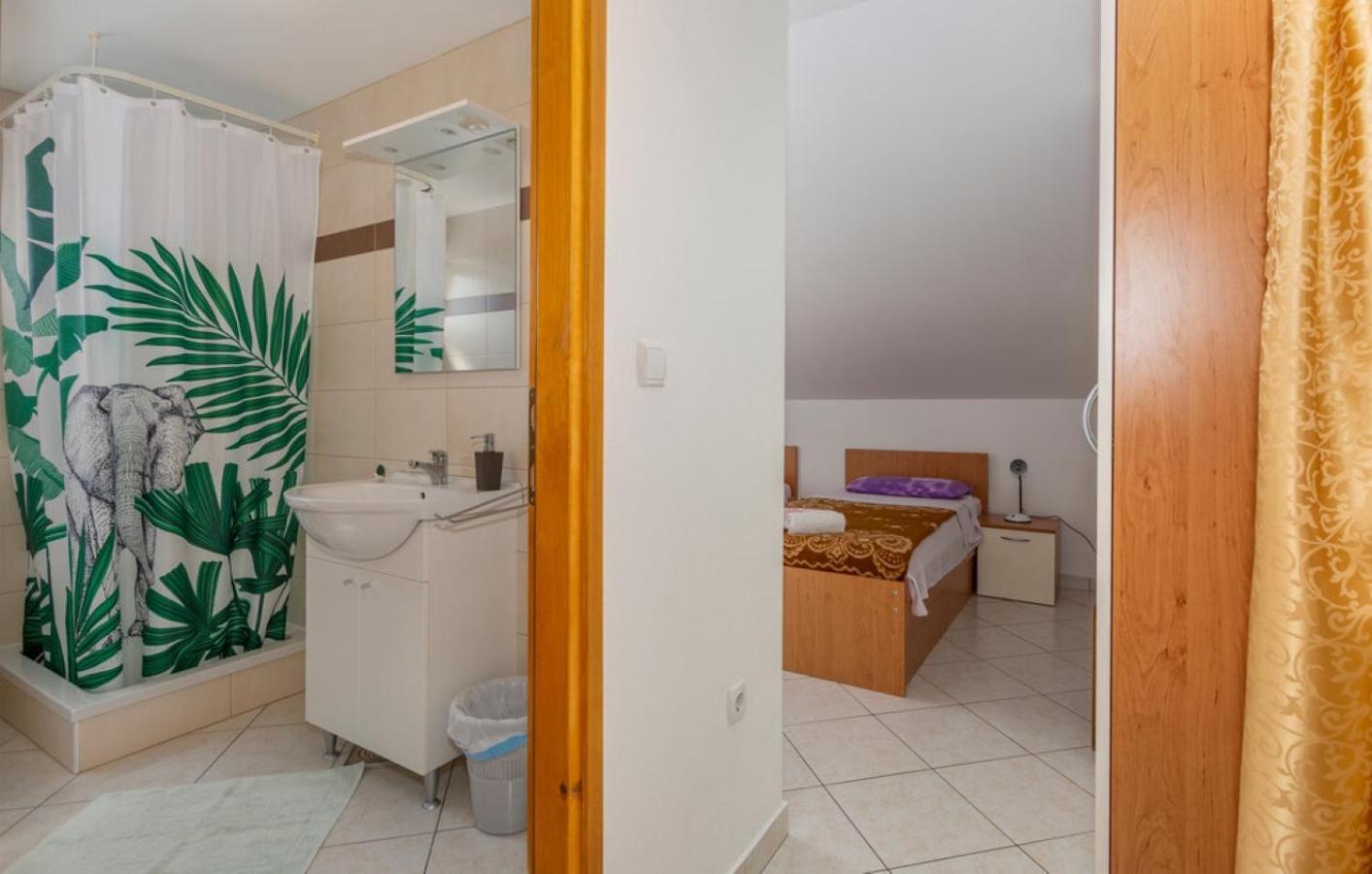 Guest House Lucija Banjol ห้อง รูปภาพ