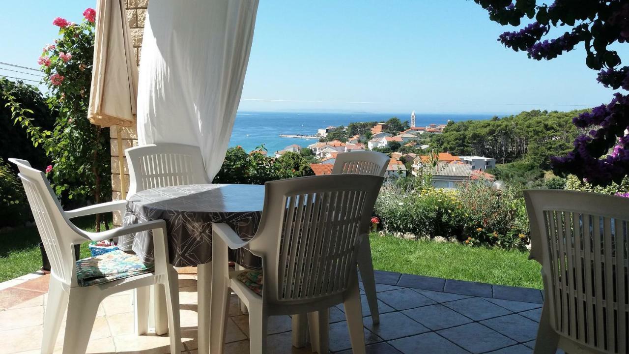 Guest House Lucija Banjol ภายนอก รูปภาพ